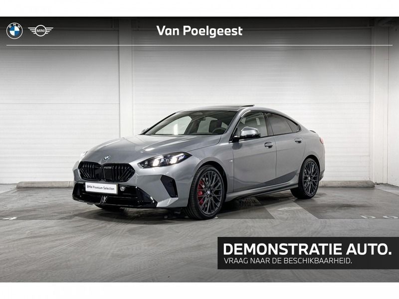 Skyscrapergrau (licht grijs) Gebruikt 2025 BMW 220 Shadowline Coupé | € 61.549 - Afbeelding 1/4