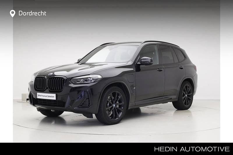 Zwart Occasion 2024 BMW X3 Shadowline SUV | € 58.895 (Iets duurder) - Afbeelding 1/4