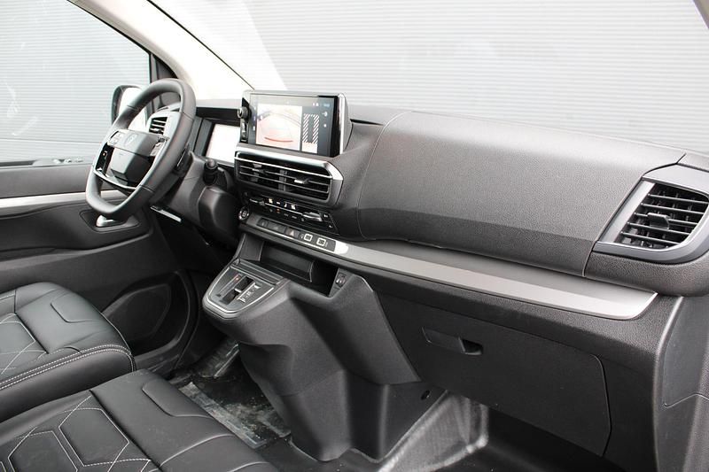 Nieuw Peugeot e-Expert 100 kW (136 PK) 2026 Grijs Van