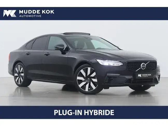 Zwart Nieuw 2025 Volvo S90 Plus Sedan | € 53.400 (Duur) - Afbeelding 1/4