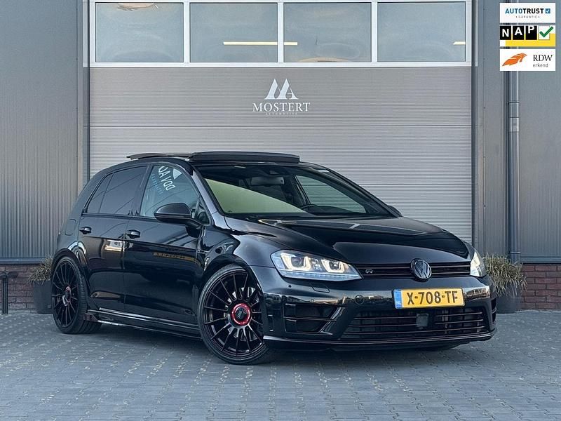 Zwart Gebruikt 2015 VW Golf VII R Hatchback | € 21.950 (Eerlijke prijs) - Afbeelding 1/4