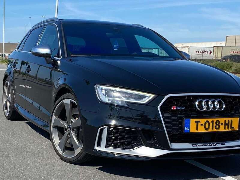 Zwart Gebruikt 2018 Audi RS3 Hatchback | € 42.500 - Afbeelding 1/4