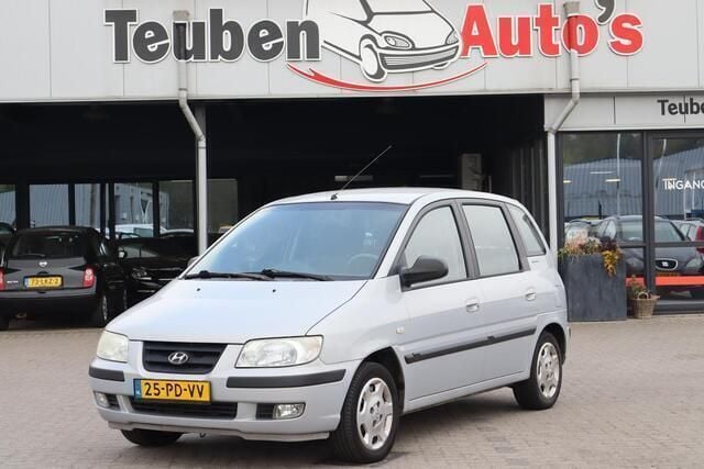 Grijs Gebruikt 2004 Hyundai Matrix MPV | € 1.185 (Eerlijke prijs) - Afbeelding 1/4