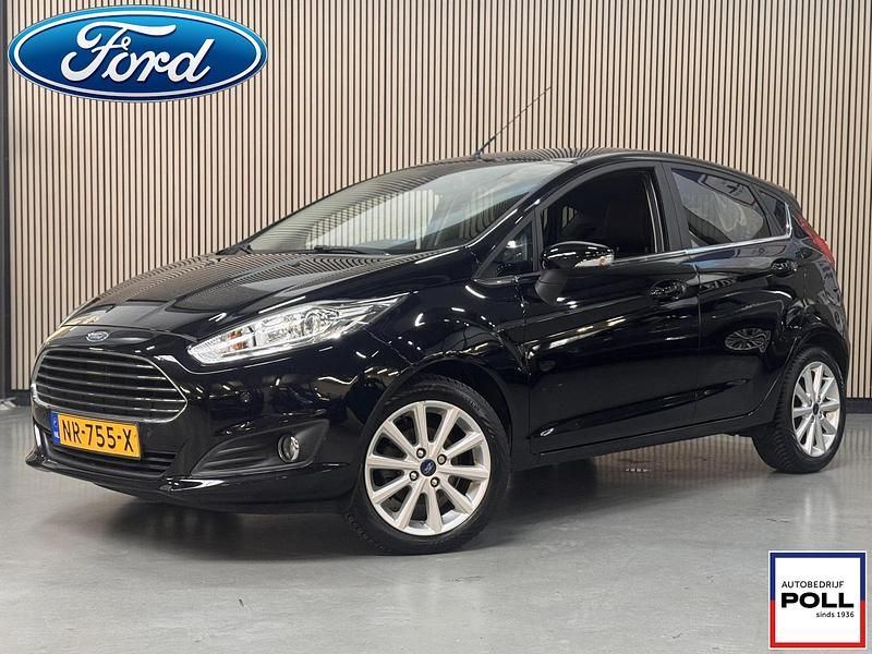 Zwart Gebruikt 2017 Ford Fiesta Titanium Hatchback | € 9.900 (Super prijs) - Afbeelding 1/4
