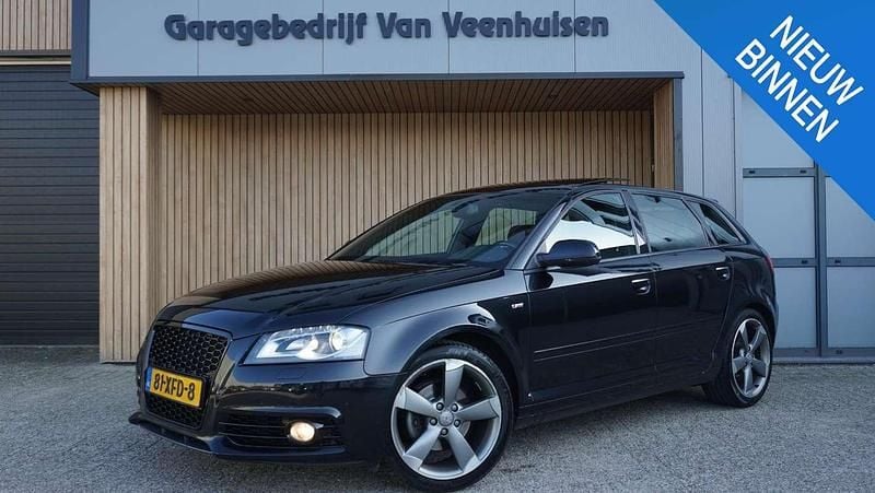 Zwart Gebruikt 2012 Audi A3 Sportback Ambition Hatchback | € 9.950 (Eerlijke prijs) - Afbeelding 1/4