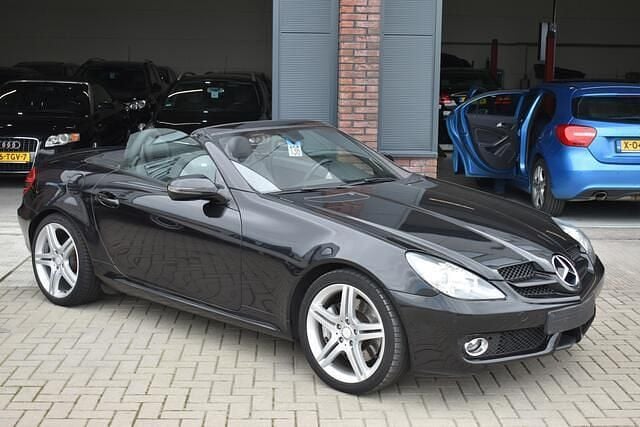 Zwart Gebruikt 2010 Mercedes SLK200 Prestige Cabriolet | € 10.950 (Eerlijke prijs) - Afbeelding 1/4