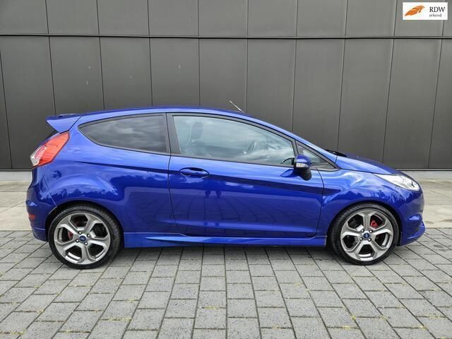 Blauw Gebruikt 2014 Ford Fiesta ST Hatchback | € 12.499 (Iets duurder) - Afbeelding 1/4
