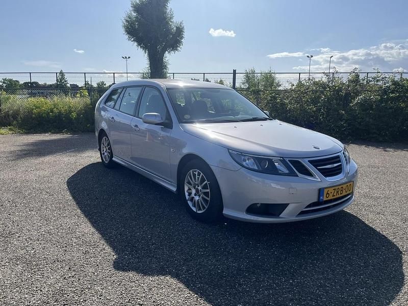 Grijs Gebruikt 2008 Saab 9-3 Stationwagen | € 11.250 - Afbeelding 1/4