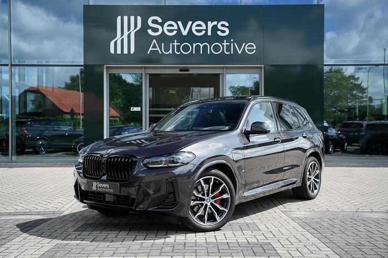 Grijs Gebruikt 2024 BMW X3 Executive SUV | € 62.488 (Iets duurder) - Afbeelding 1/4