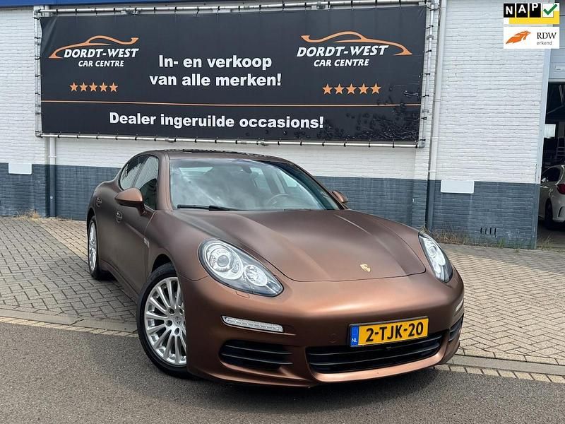 Zwart Gebruikt 2014 Porsche Panamera Hatchback | € 33.500 - Afbeelding 1/4