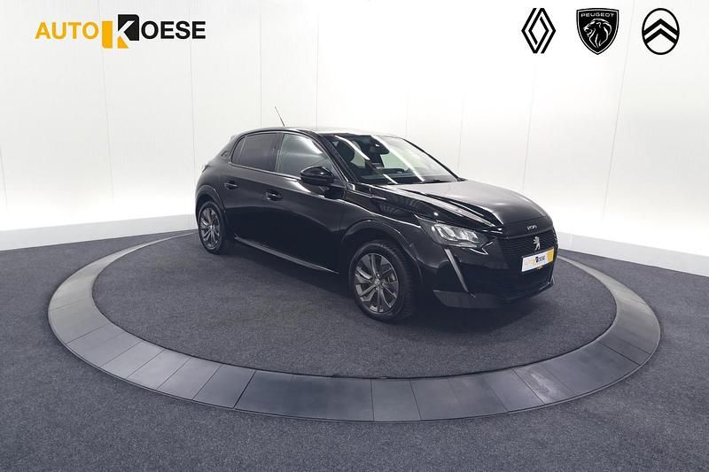 Zwart Gebruikt 2021 Peugeot e-208 Allure Hatchback | € 15.795 (Eerlijke prijs) - Afbeelding 1/4