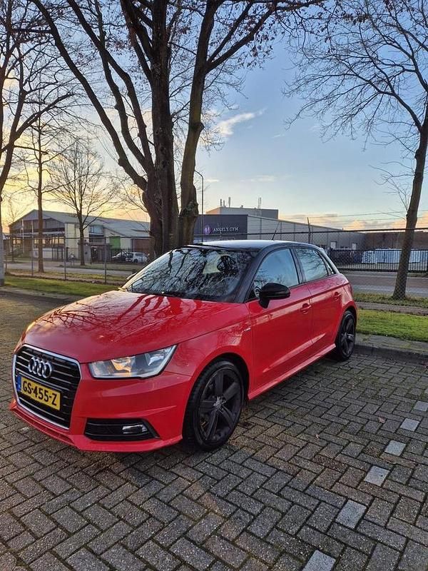 Occasion 2015 Audi A1 Sportback Hatchback | € 11.999 (Eerlijke prijs) - Afbeelding 1/4