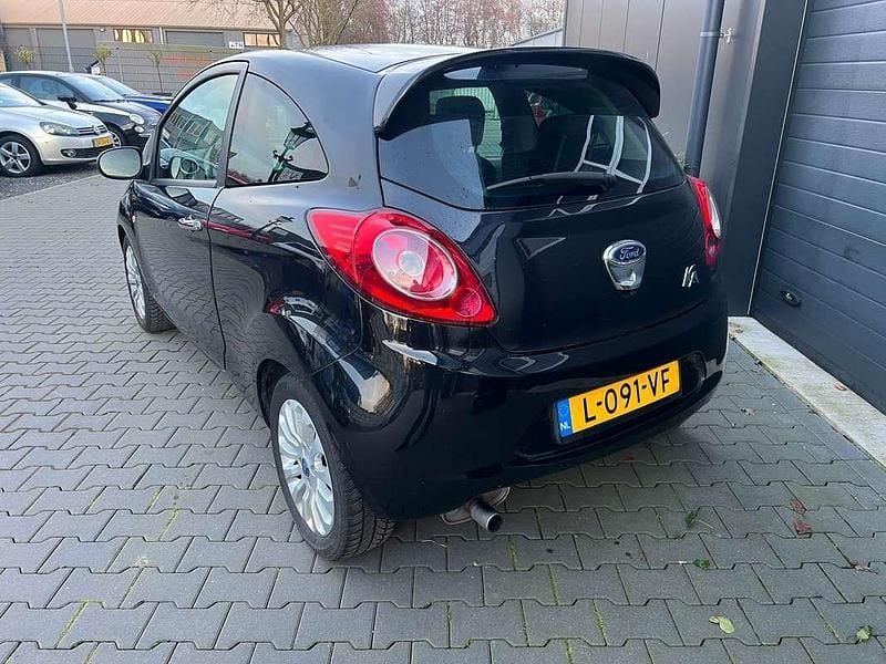 Occasion Ford Ka Champions Edition 69 PK (50 kW) 2013 Zwart (metallic) Hatchback