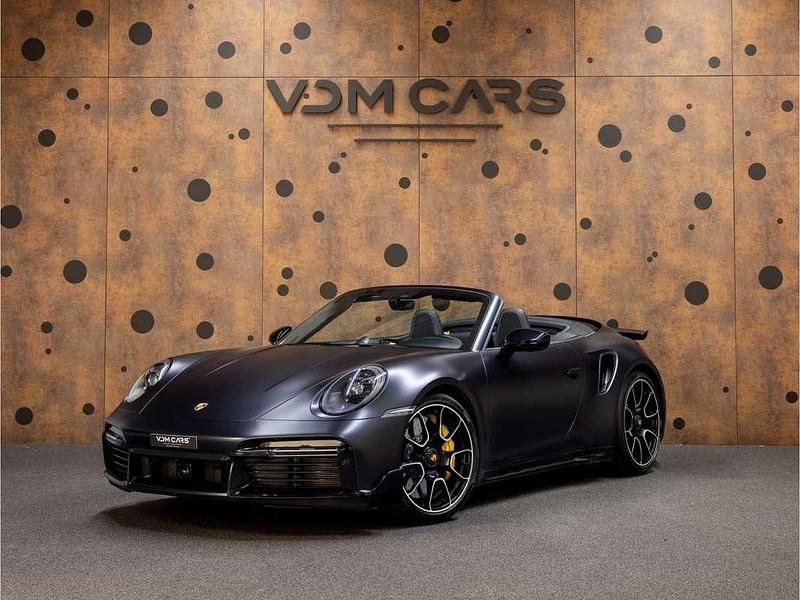 Zwart Gebruikt 2021 Porsche 992 Cabriolet | € 249.900 (Goede deal) - Afbeelding 1/4