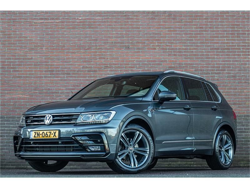 Grijs Occasion 2019 VW Tiguan Highline SUV | € 25.950 (Eerlijke prijs) - Afbeelding 1/3