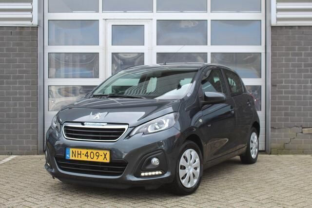 Grijs Gebruikt 2017 Peugeot 108 Hatchback | € 7.450 (Eerlijke prijs) - Afbeelding 1/4