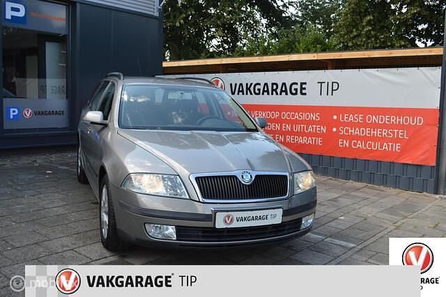 Beige Gebruikt 2007 Skoda Octavia Ambiente Stationwagen | € 3.750 (Duur) - Afbeelding 1/4