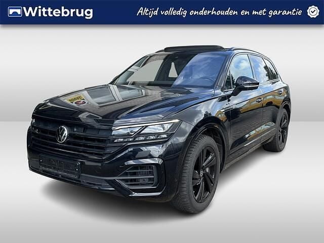 Zwart Gebruikt 2022 VW Touareg R SUV | € 68.950 (Goede deal) - Afbeelding 1/2