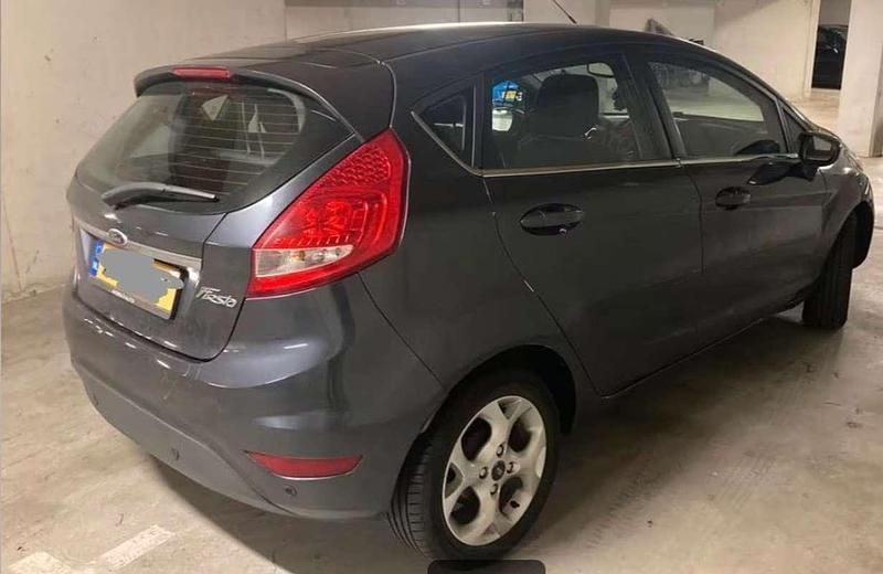 Grijs Gebruikt 2009 Ford Fiesta Hatchback | € 2.750 (Super prijs) - Afbeelding 1/2