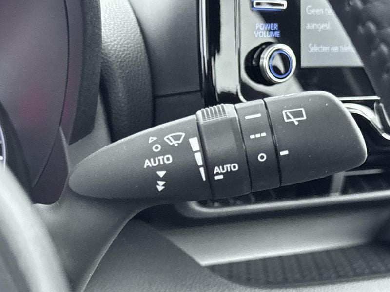 Occasion Toyota Yaris Hybrid Active 116 PK (85 kW) 2023 Zwart (metallic) Hatchback