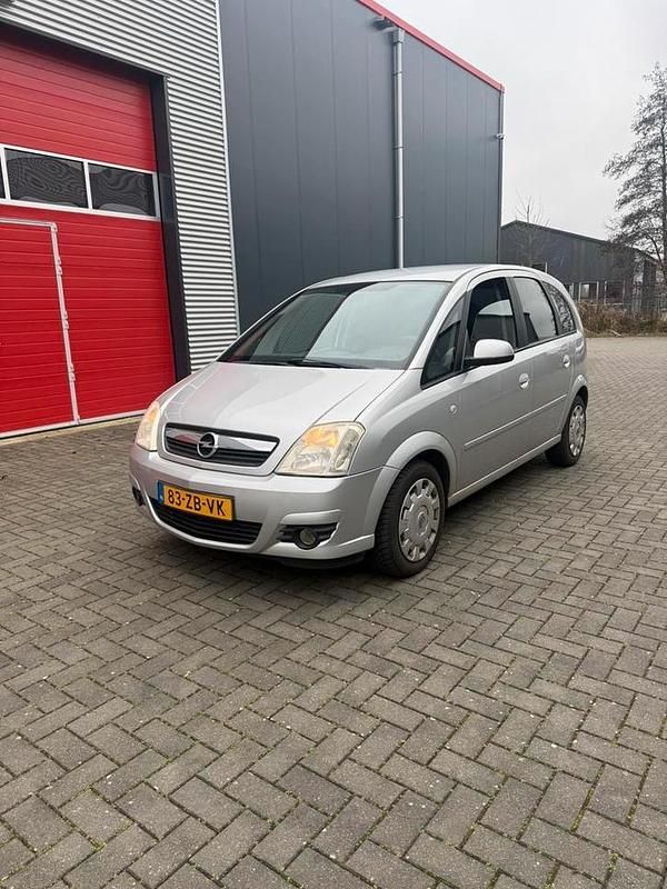 Grijs Occasion 2007 Opel Meriva MPV | € 1.899 (Eerlijke prijs) - Afbeelding 1/4