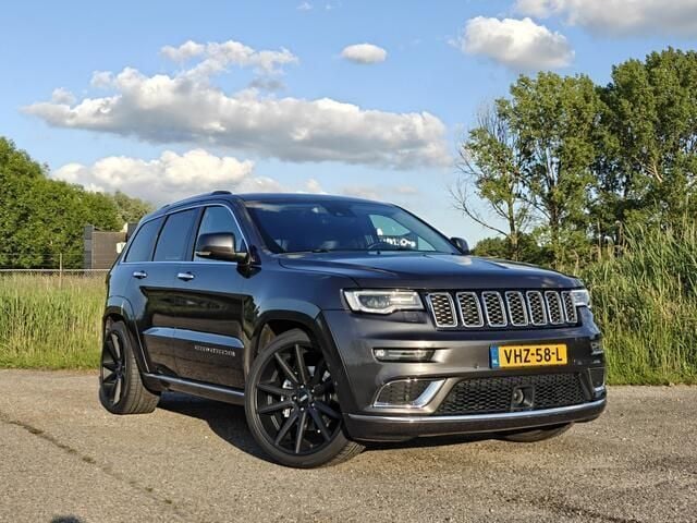 Grijs Gebruikt 2018 Jeep Grand Cherokee Limited SUV | € 22.950 (Eerlijke prijs) - Afbeelding 1/4