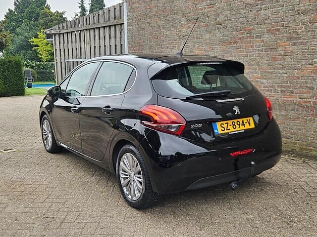 Occasion Peugeot 208 82 PK (60 kW) 2018 Zwart Hatchback