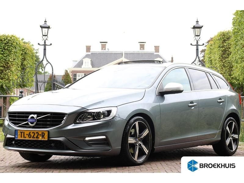 Grijs Gebruikt 2018 Volvo V60 Business Edition Stationwagen | € 25.400 (Super prijs) - Afbeelding 1/4