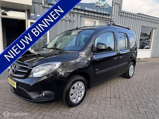 Zwart Gebruikt 2016 Mercedes Citan 112 MPV | € 10.999 (Eerlijke prijs) - Afbeelding 1/4