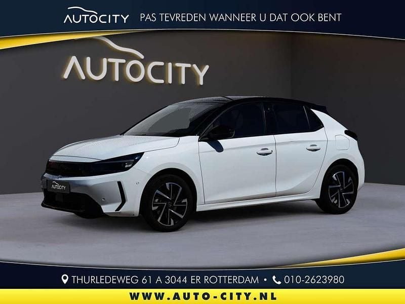 Wit Gebruikt 2025 Opel Corsa GS Line Hatchback | € 17.450 (Eerlijke prijs) - Afbeelding 1/4