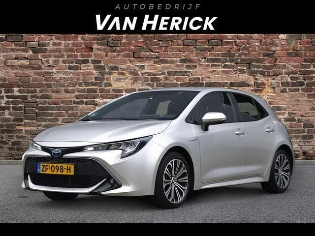 Grijs Gebruikt 2019 Toyota Corolla Edition Hatchback | € 19.945 (Goede deal) - Afbeelding 1/4