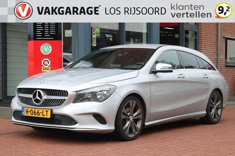 Grijs Gebruikt 2016 Mercedes CLA180 Ambition Sedan | € 14.990 (Goede deal) - Afbeelding 1/4