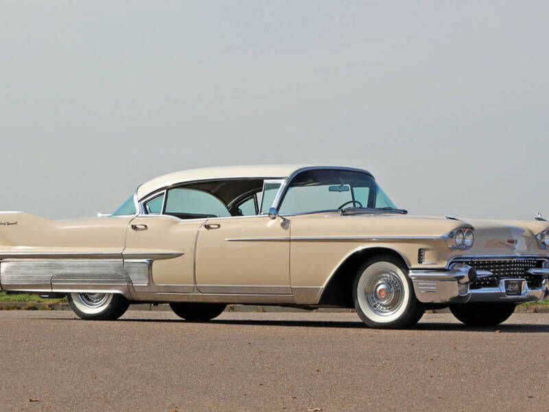 Beige Gebruikt 1958 Cadillac Fleetwood Sedan | € 64.950 - Afbeelding 1/4