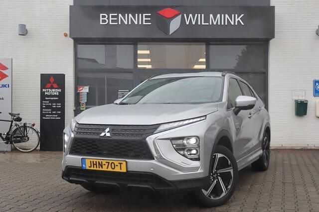 Sterling silver (grijs metallic) Gebruikt 2023 Mitsubishi Eclipse Cross SUV | € 25.895 (Goede deal) - Afbeelding 1/4