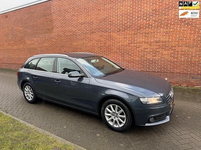 Occasion Audi A4 Business 161 PK (118 kW) 2010 Grijs (metallic) Stationwagen