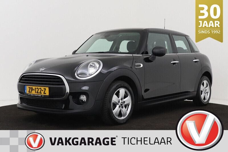 Zwart Gebruikt 2019 Mini Cooper Business Hatchback | € 12.399 (Super prijs) - Afbeelding 1/3