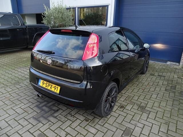 Occasion Fiat Grande Punto 120 PK (88 kW) 2007 Zwart Hatchback