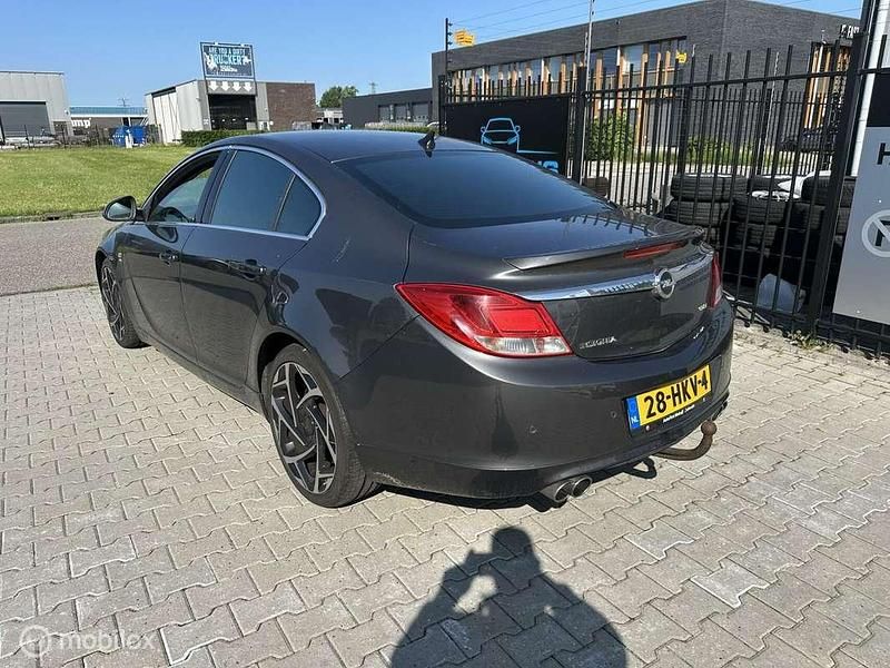 Occasion Opel Insignia Country Tourer Sport 160 PK (117 kW) 2009 Grijs Hatchback