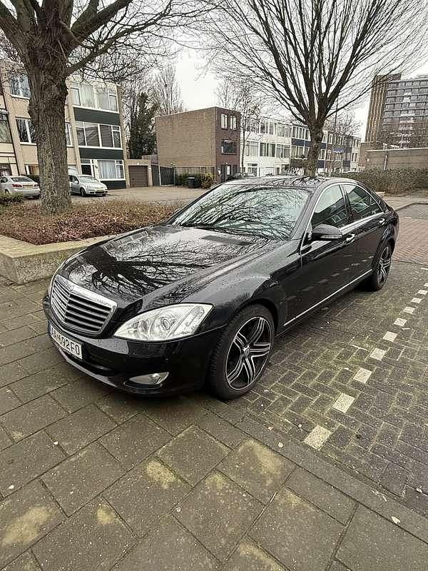 Zwart Occasion 2006 Mercedes S350 Sedan | € 6.000 - Afbeelding 1/4