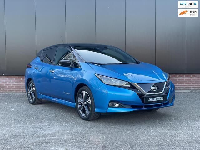 Blauw Gebruikt 2020 Nissan Leaf Tekna Hatchback | € 13.750 (Eerlijke prijs) - Afbeelding 1/4
