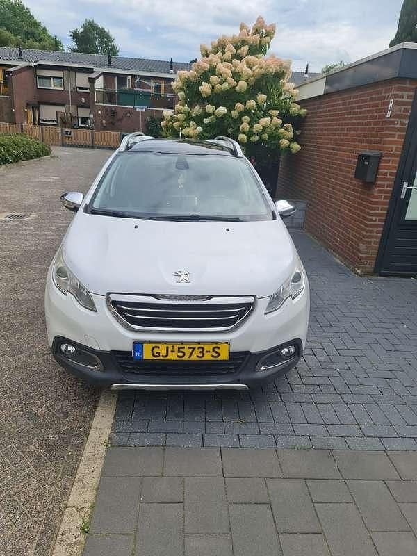 Wit Gebruikt 2015 Peugeot 2008 SUV | € 4.500 (Super prijs) - Afbeelding 1/4