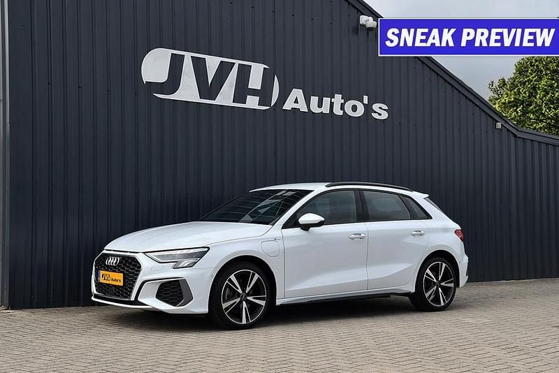 Wit Gebruikt 2021 Audi A3 Sportback e-tron S-Line Sedan | € 25.850 (Goede deal) - Afbeelding 1/3