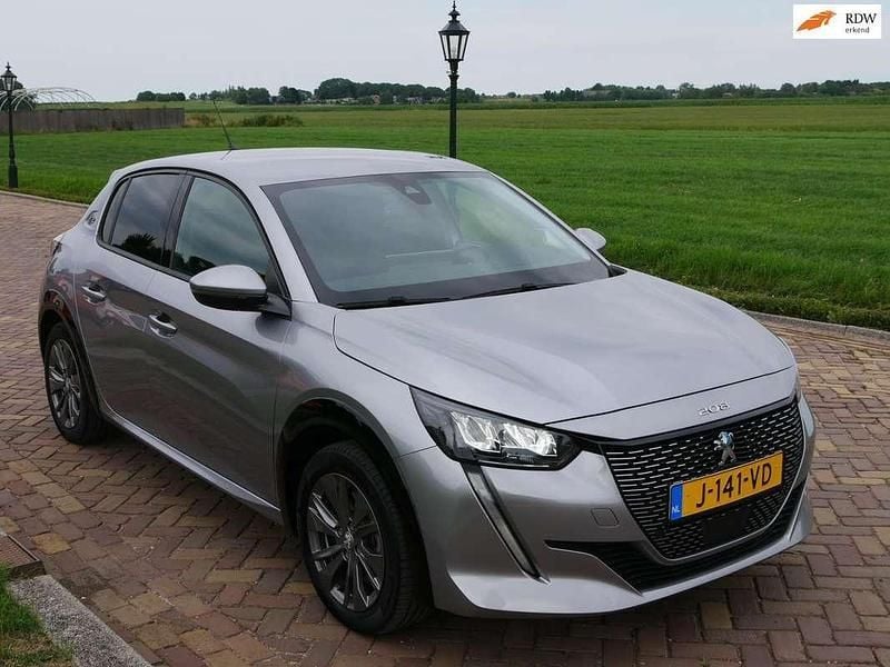 Grijs Gebruikt 2020 Peugeot e-208 Allure Hatchback | € 12.950 (Goede deal) - Afbeelding 1/3