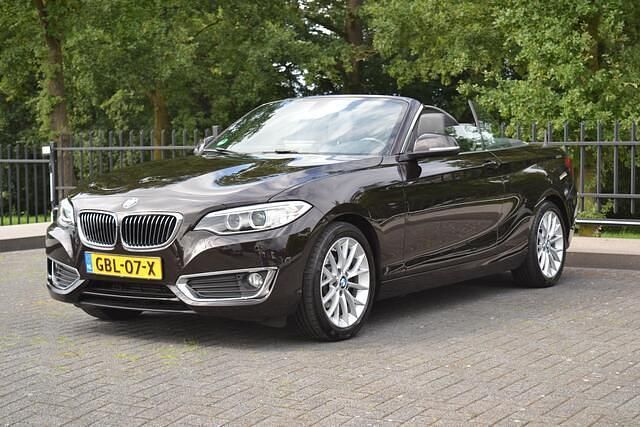 Zwart Gebruikt 2016 BMW 218 Luxury Line Cabriolet | € 19.245 (Goede deal) - Afbeelding 1/4