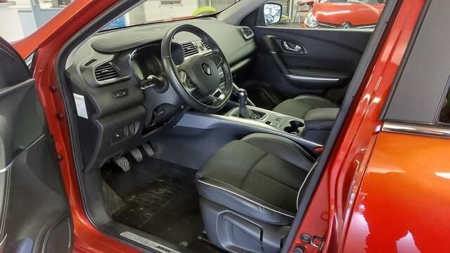 Rood Gebruikt 2015 Renault Kadjar Bose Edition SUV | € 14.250 (Duur) - Afbeelding 1/4