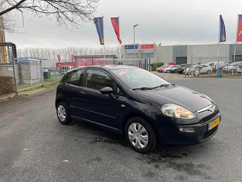 Occasion Fiat Punto Dynamic 84 PK (61 kW) 2011 Blauw Hatchback