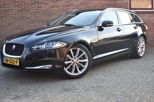 Zwart Gebruikt 2015 Jaguar XF Sportbrake S Stationwagen | € 11.949 - Afbeelding 1/4
