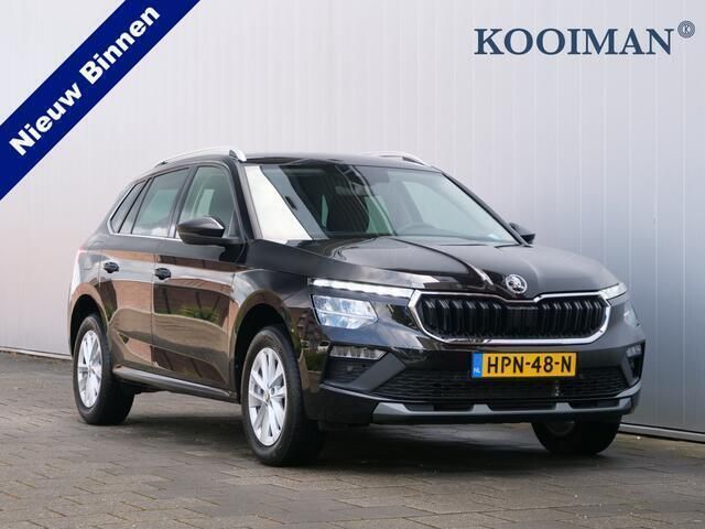 Zwart, metallic lak Gebruikt 2024 Skoda Kamiq Business Line SUV | € 26.595 (Eerlijke prijs) - Afbeelding 1/4