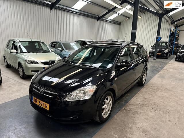 Occasion Kia Ceed 109 PK (80 kW) 2009 Zwart Hatchback