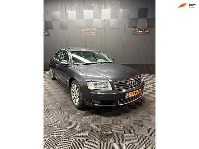 Grijs Gebruikt 2002 Audi A8 Exclusive Sedan | € 5.950 (Goede deal) - Afbeelding 1/4